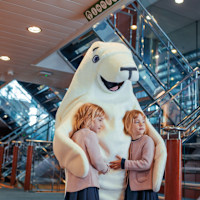 Harry kramar tvillingflickor