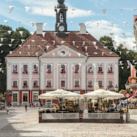 Hus och träd i centrala Tartu, Estland