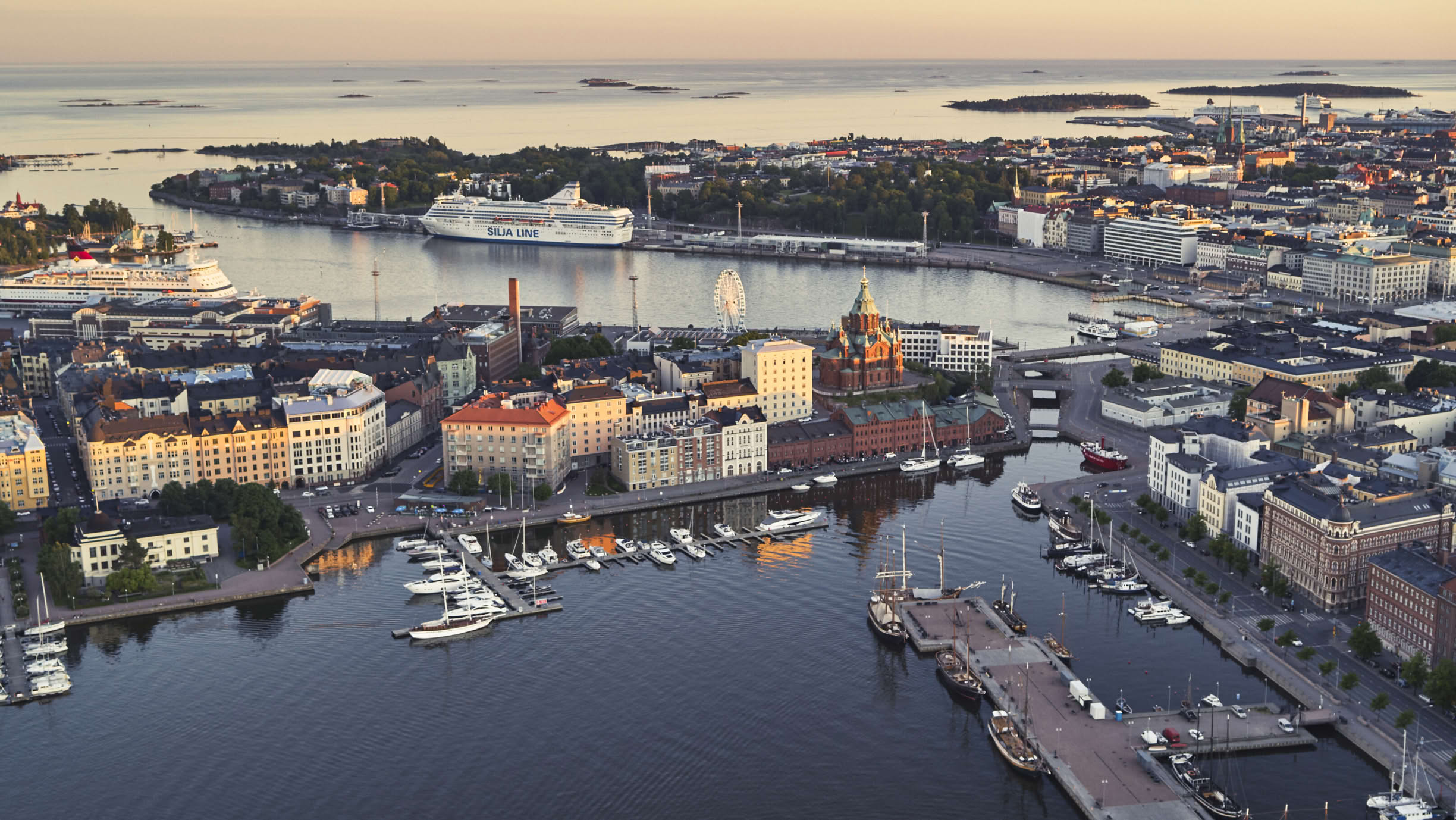 Vy över Helsingfors stad och hamn