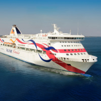 Tallinki kruiisilaev Baltic Queen sõidab merel